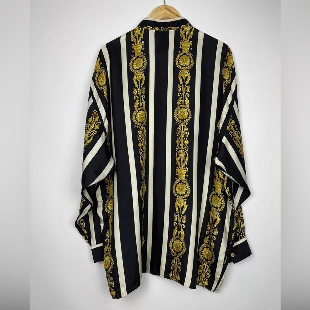 Very Rare Gianni Versace Silk Baroque Jewels button up shirt Vintage - Picture 2 of 16